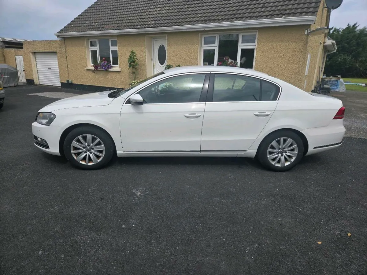 Car - Image 2