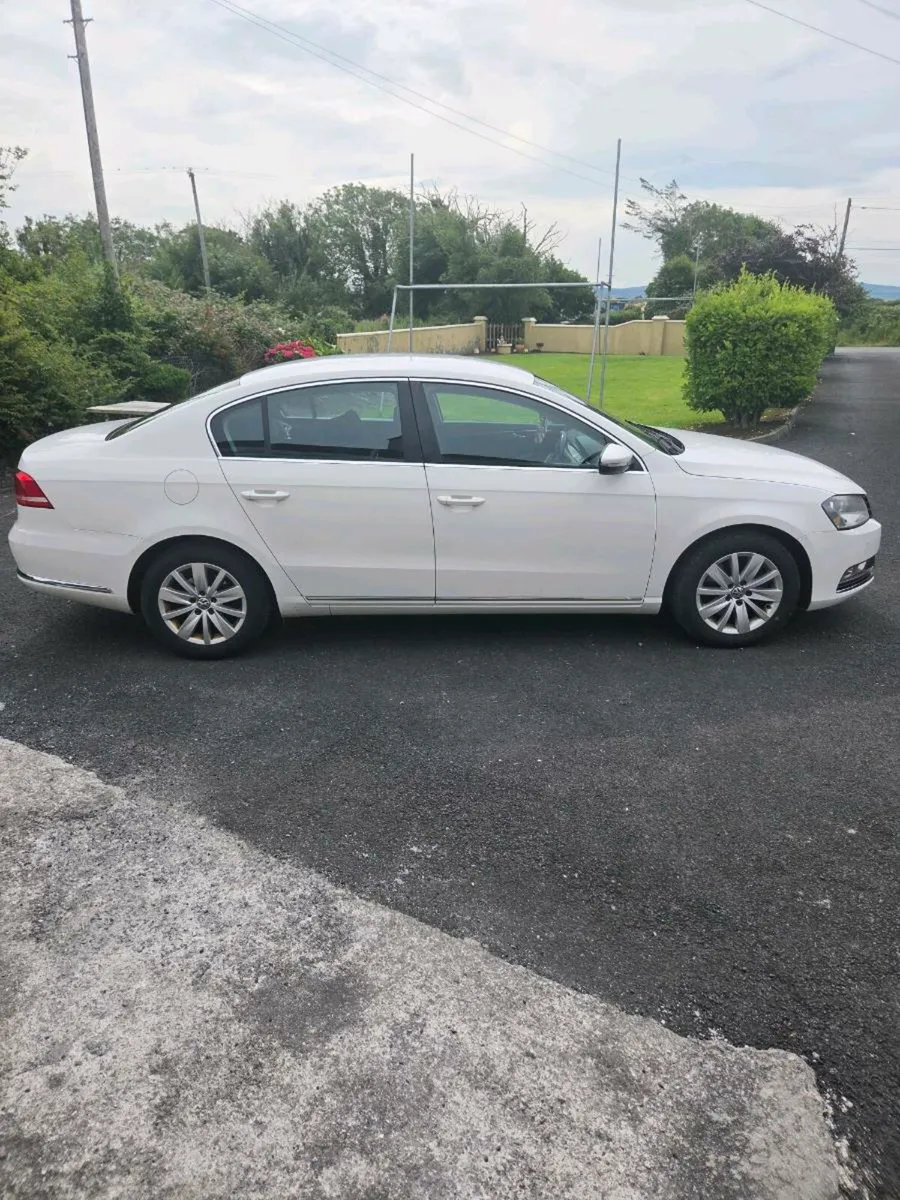 Car - Image 3