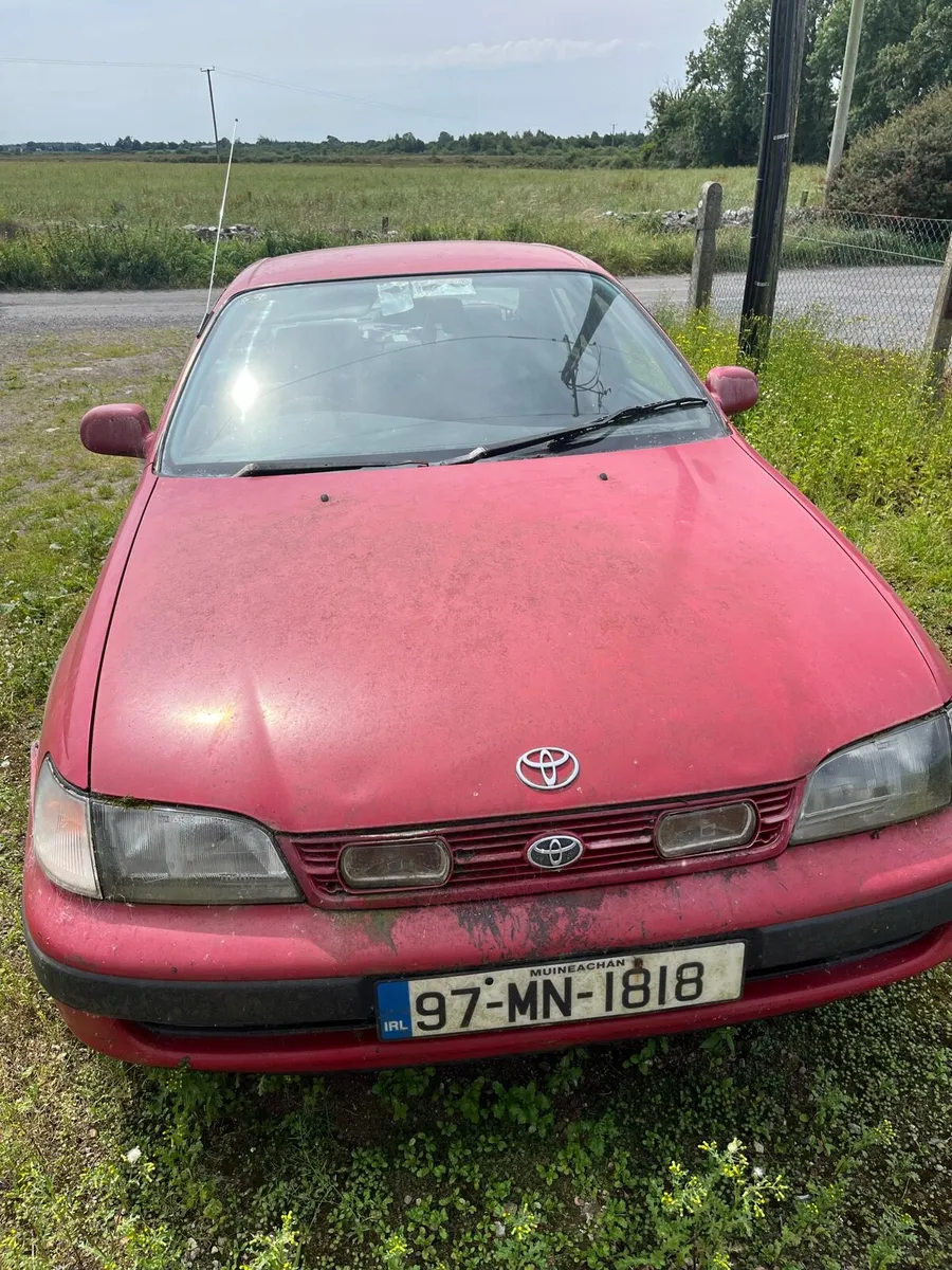 Toyota carina 2.0 liter - Image 1