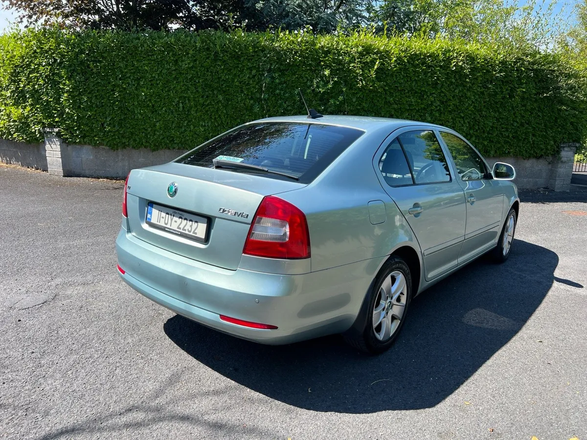 Skoda Octavia 1.6Tdi Luxury Trim - Image 4