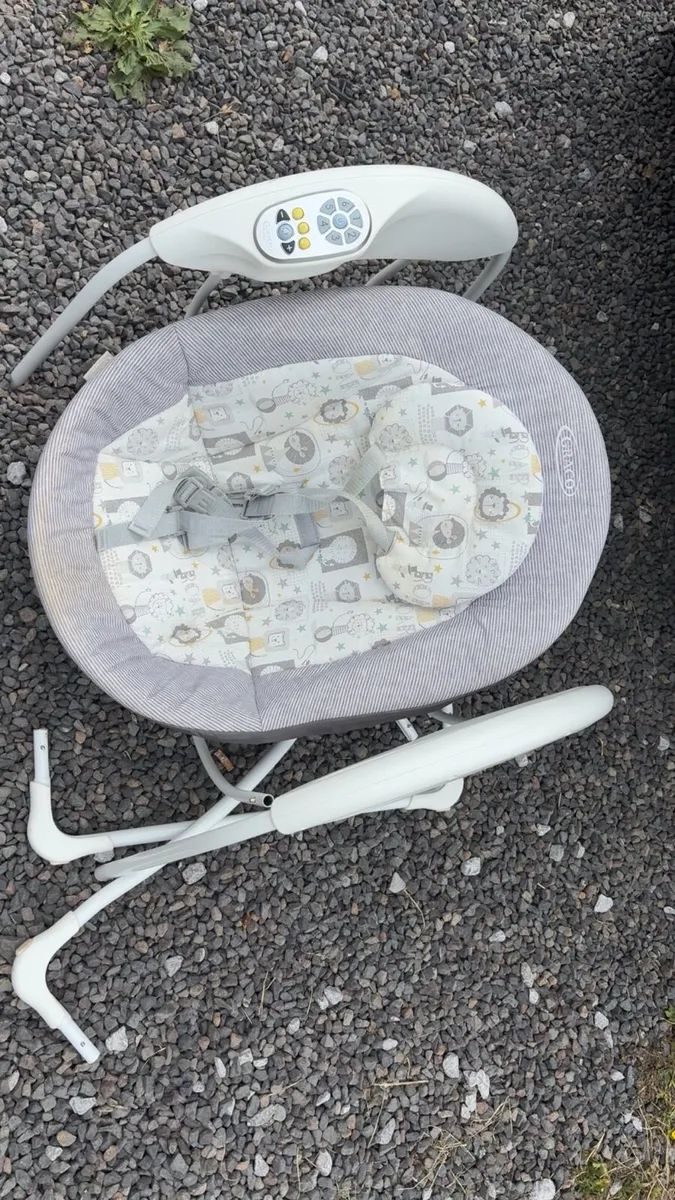Baby swing
