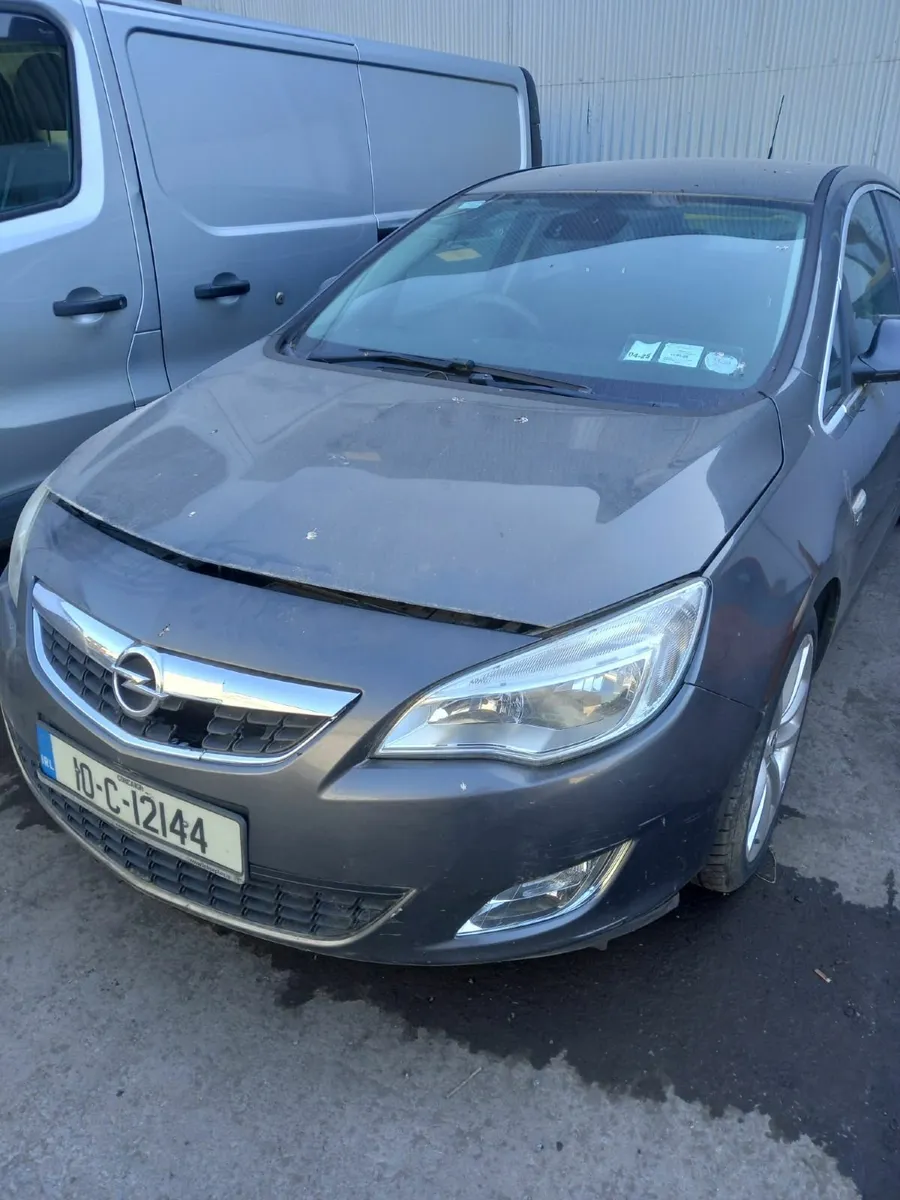 Opel Astra 1.7CDI for parts - Image 1