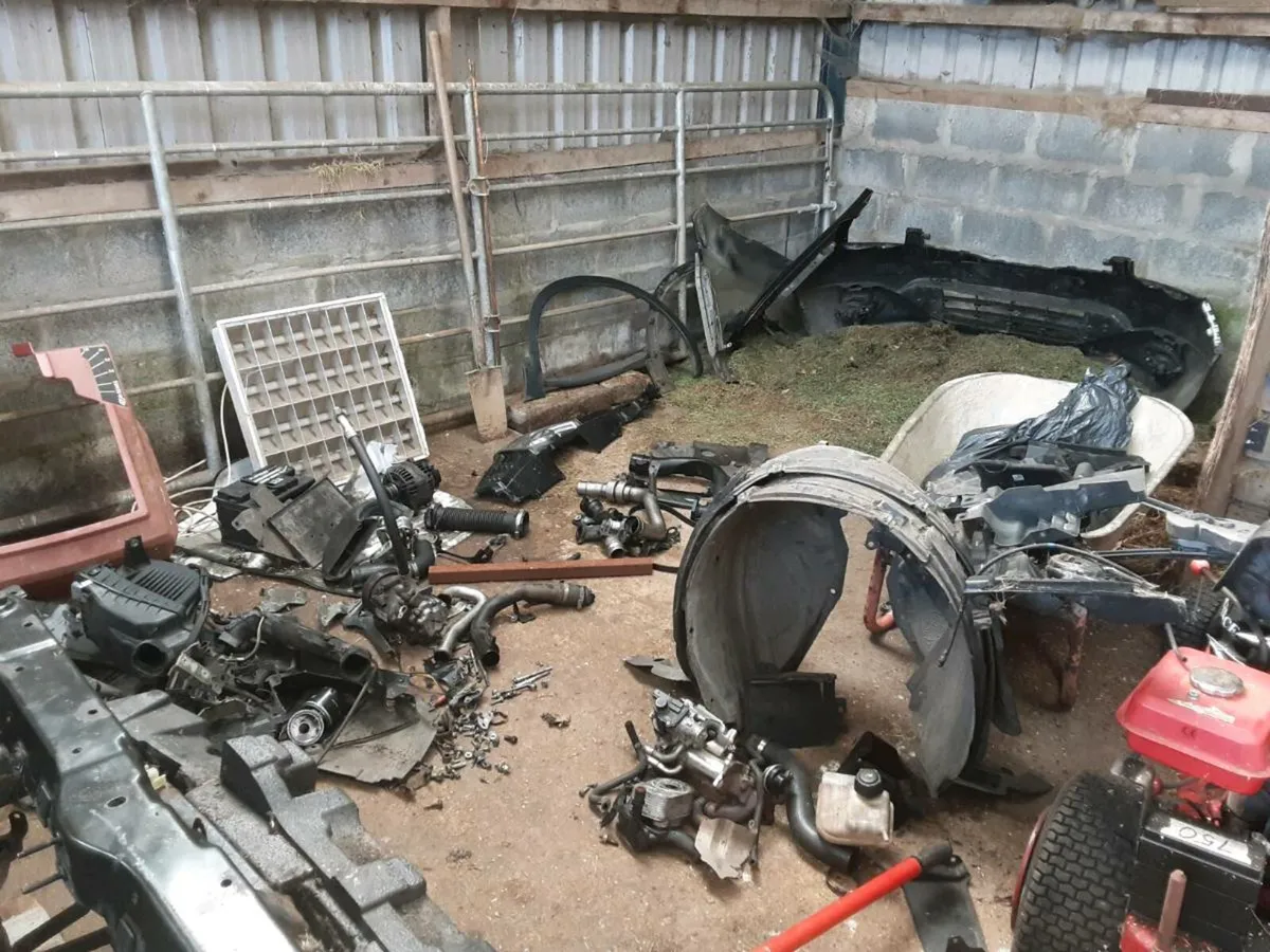 Car parts for sale - Image 2