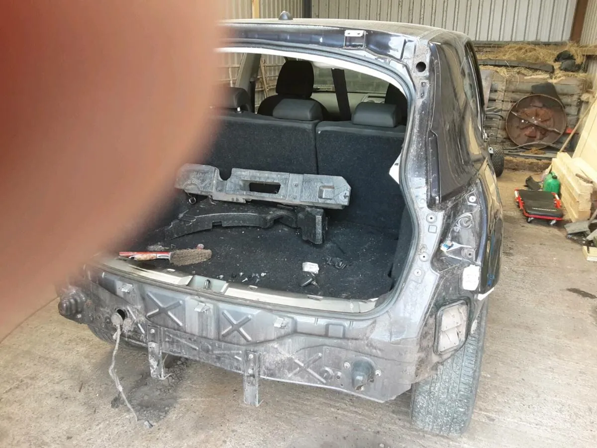 Car parts for sale - Image 4