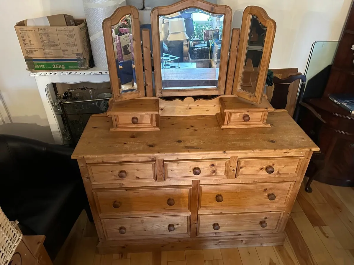 Dressing table with mirror