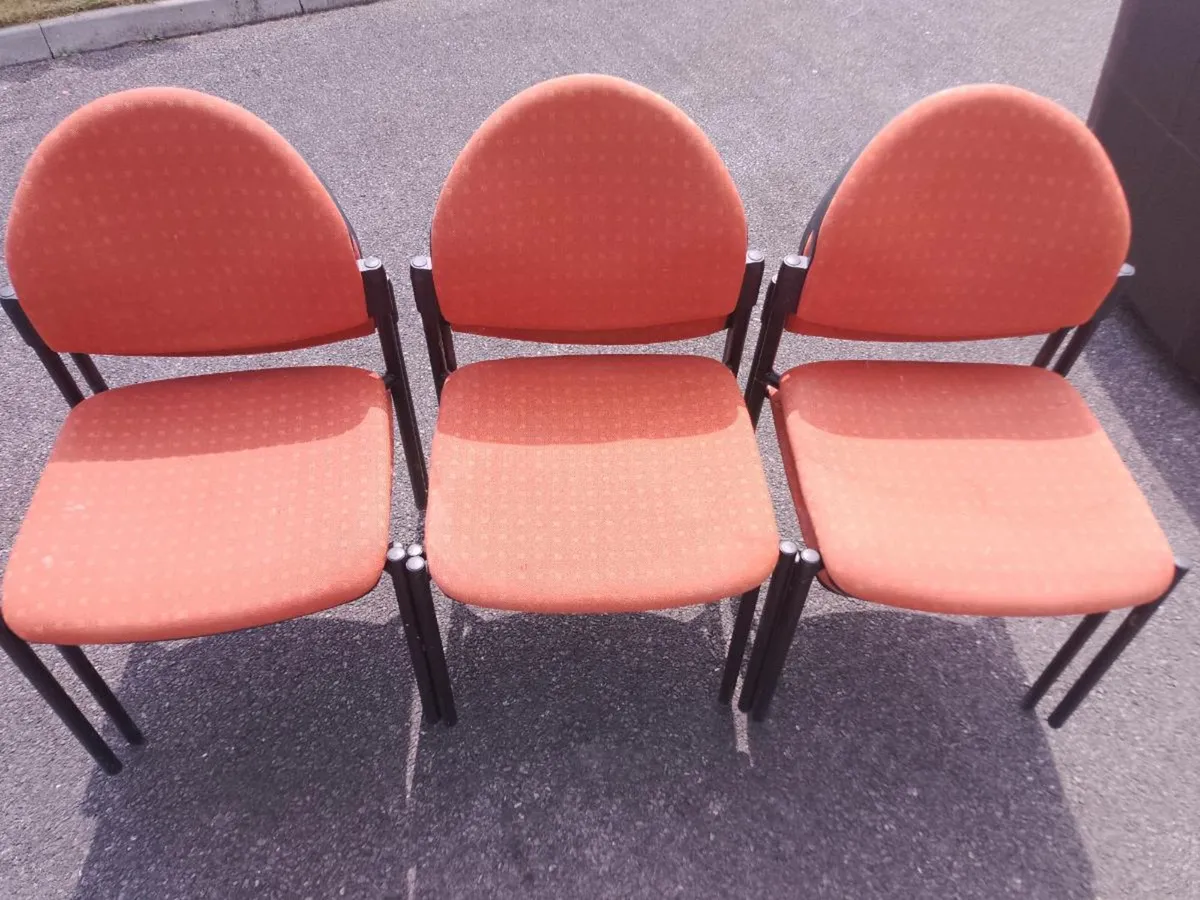 7 stackable chairs