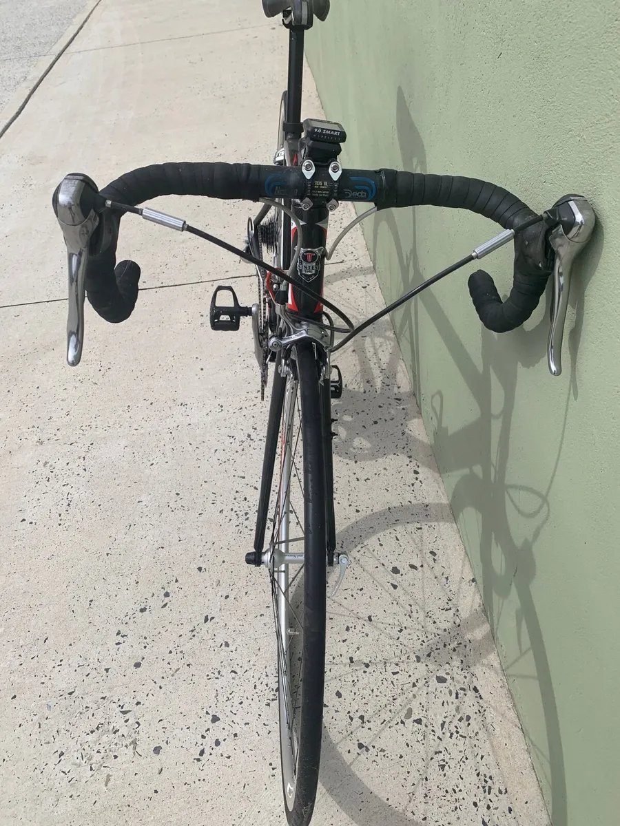 Carbon Sintessi racing bike - Image 4