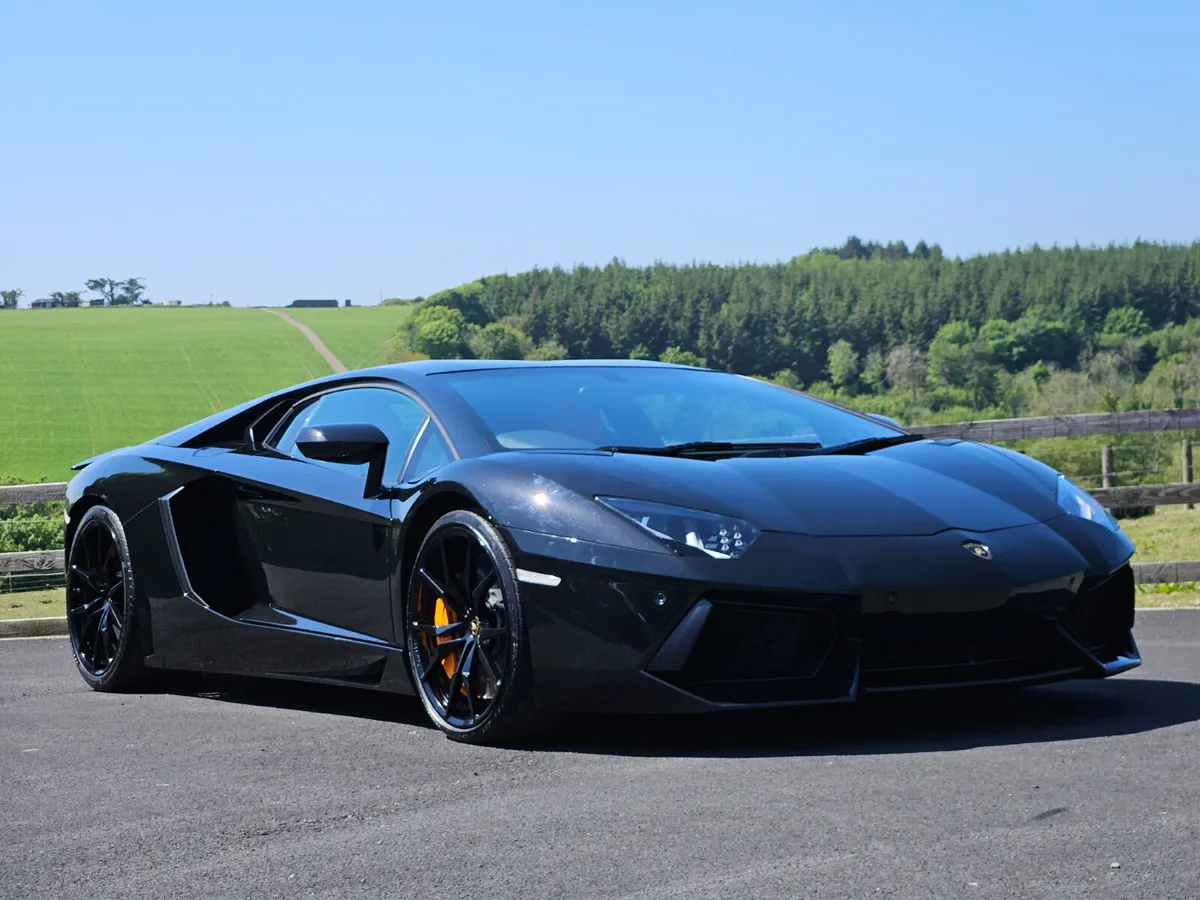 Lamborghini Aventador 2014 - Image 2