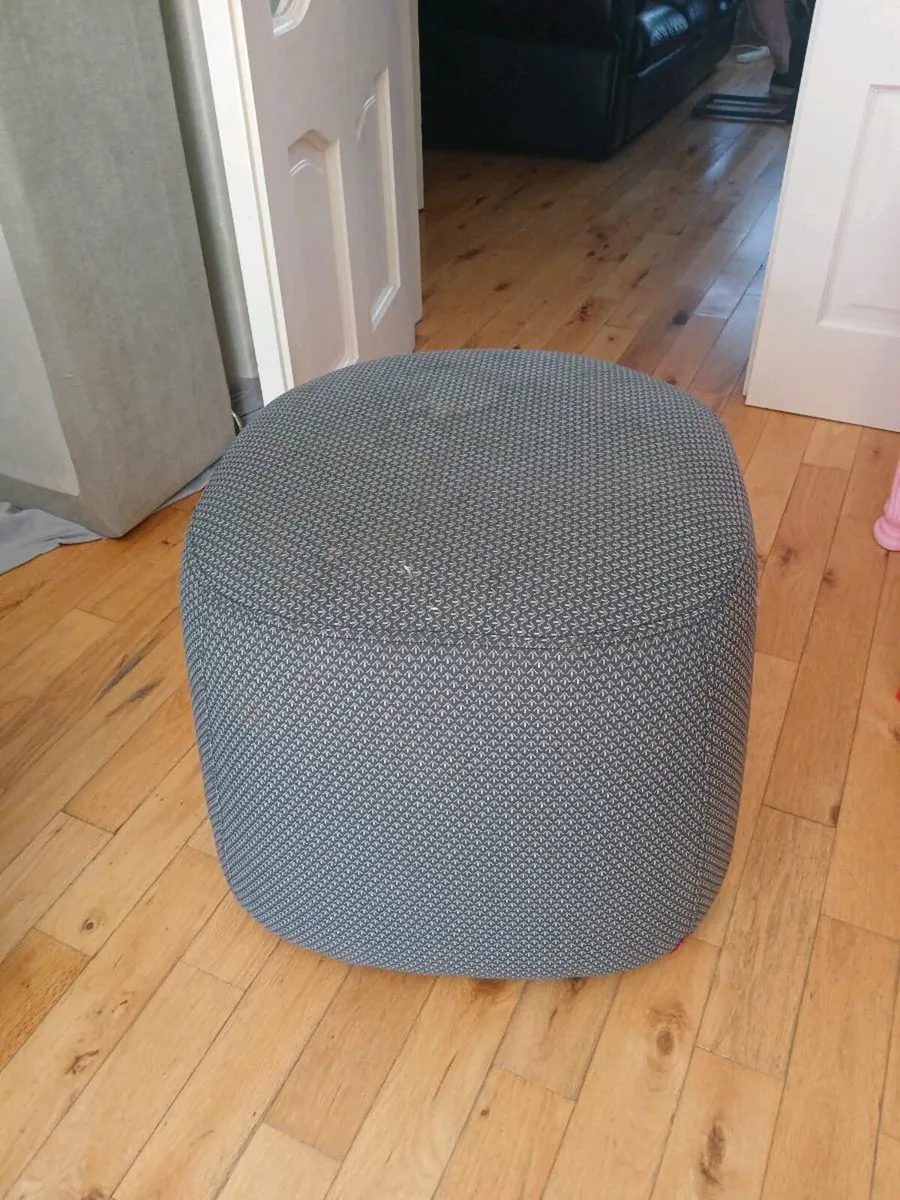 Pouffe foot stool