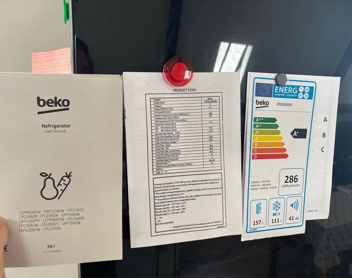 BEKO 40/60 Fridge Freezer - Black - Image 3