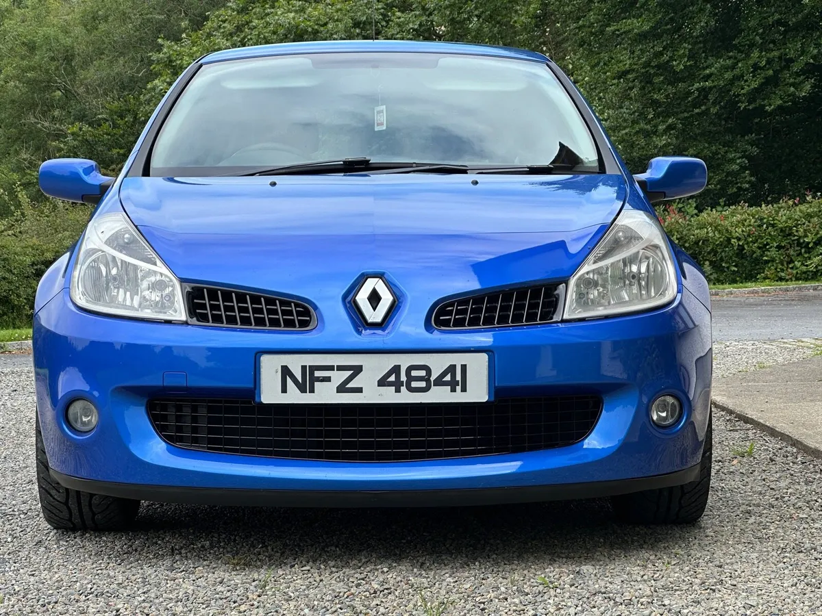 RenaultSport Clio RS 197 2008 - Image 1