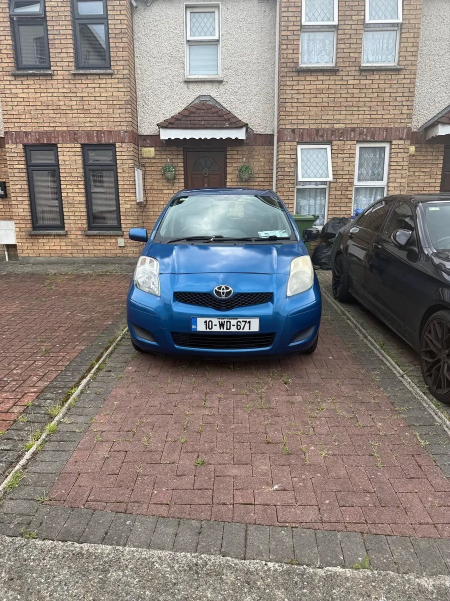 Toyota YARIS 1.0 Luna 2010 - Image 1