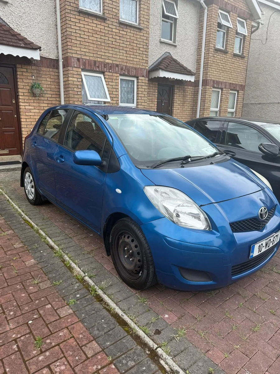 Toyota YARIS 1.0 Luna 2010 - Image 4
