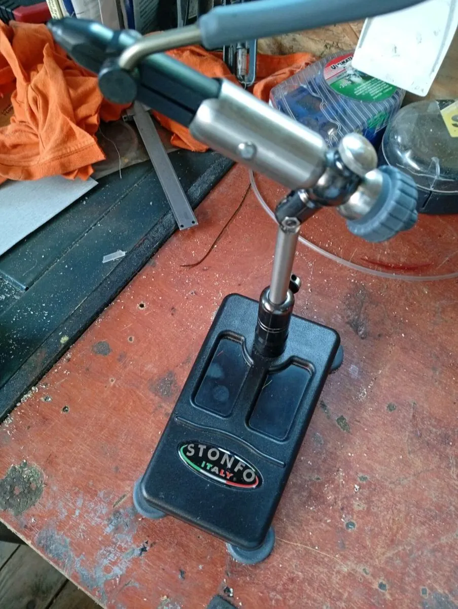 Fishing fly tying vice - Image 2