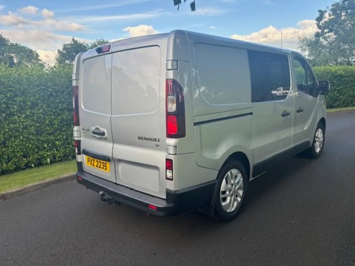 RENAULT TRAFIC 2021 SL30 SPORT ENERGY DCI - Image 2