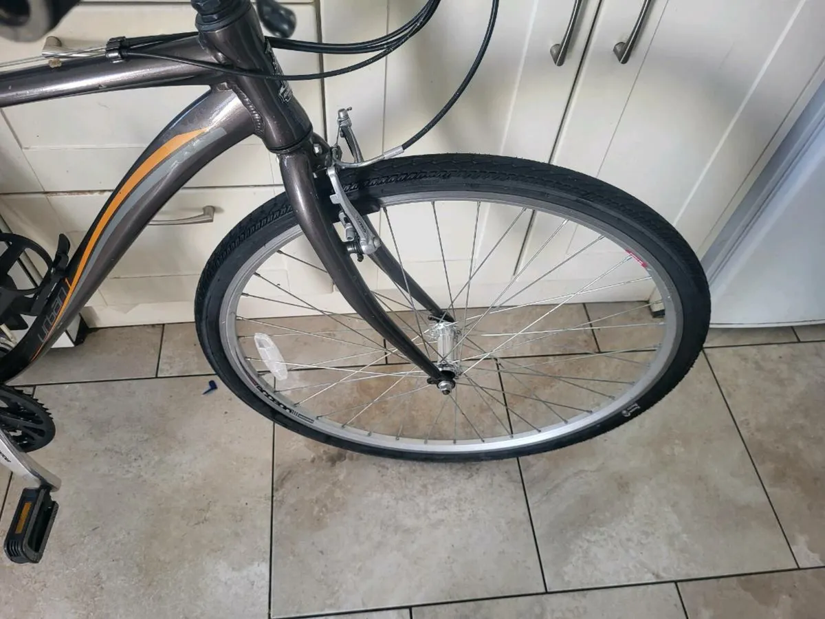 Raleigh Hybrid bike - Image 2