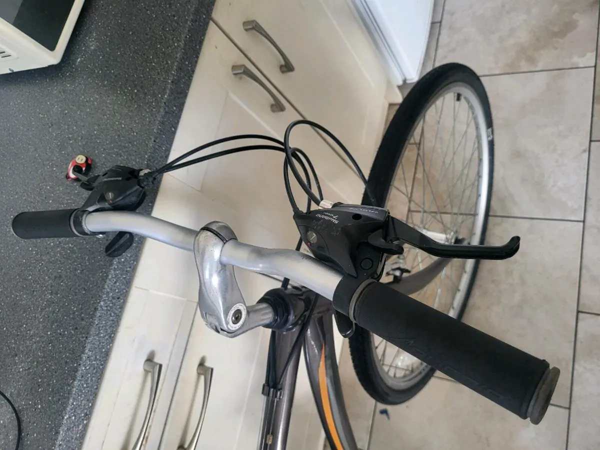 Raleigh Hybrid bike - Image 3