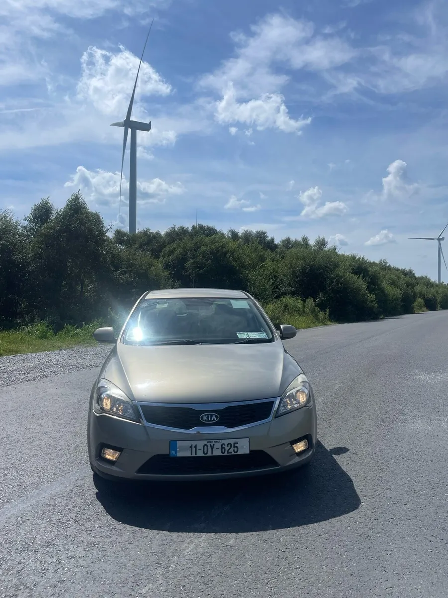 Kia Ceed 1.6 Diesel - Image 3