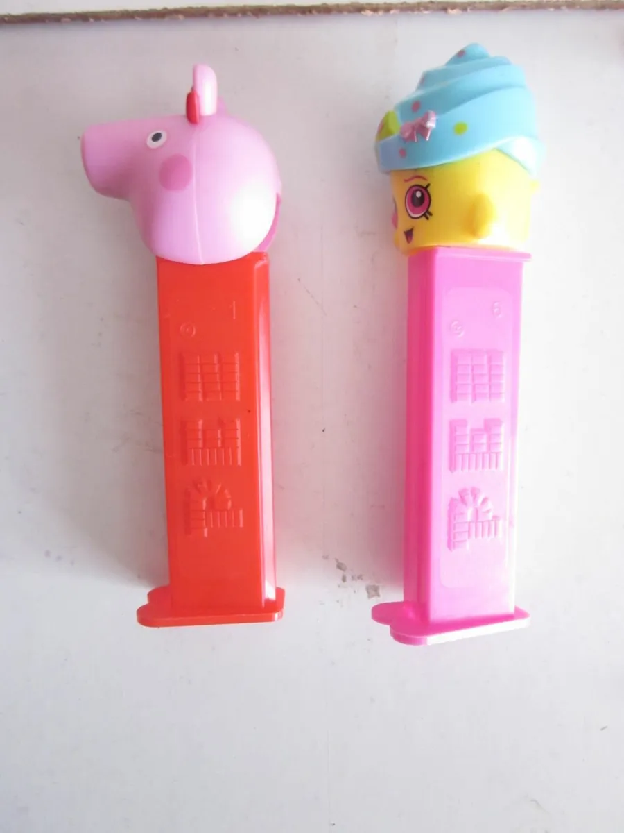 Pez Candy Dispenser Peppa Pig and Cupcake Queen - Image 3