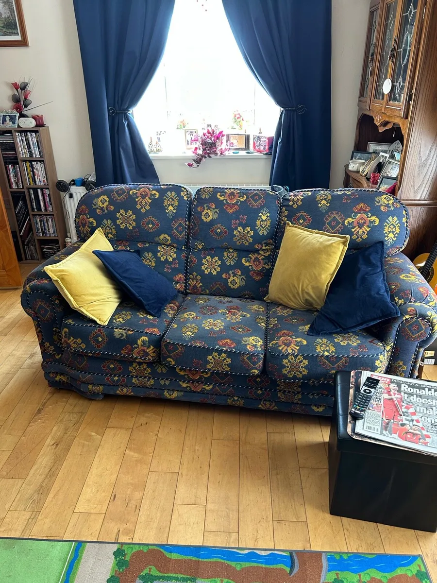 Suit of furniture - Image 1