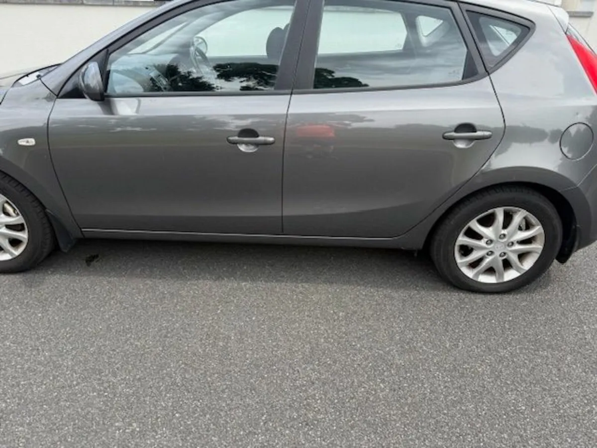 Hyundai i30 2008 - Image 4