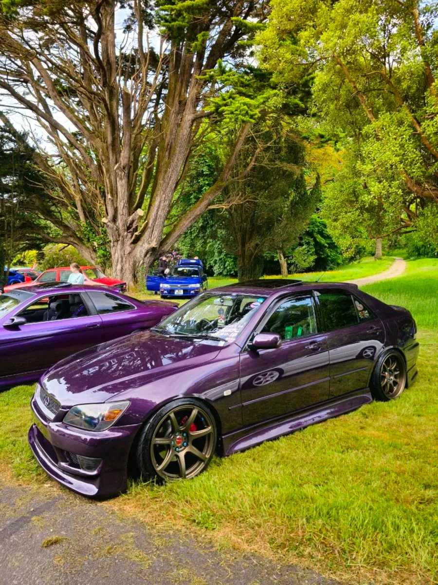 2002 Lexus Is200 Sport - Image 2