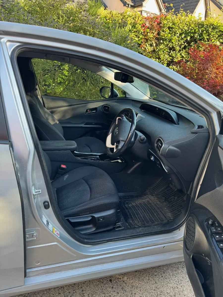 Toyota Prius 2016 - Image 3