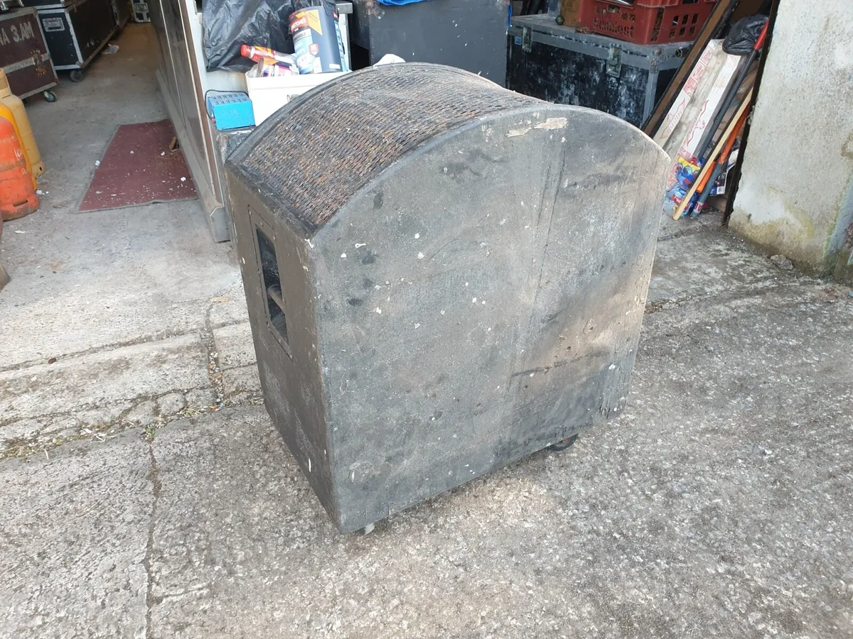 Retro musical equipment for sale - Image 2