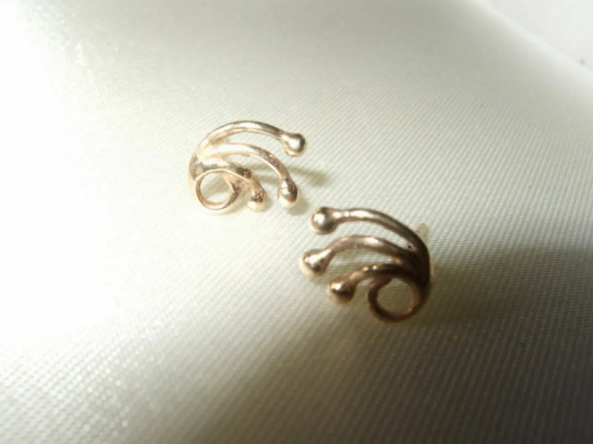 Vintage 9ct Gold Earrings - Image 3