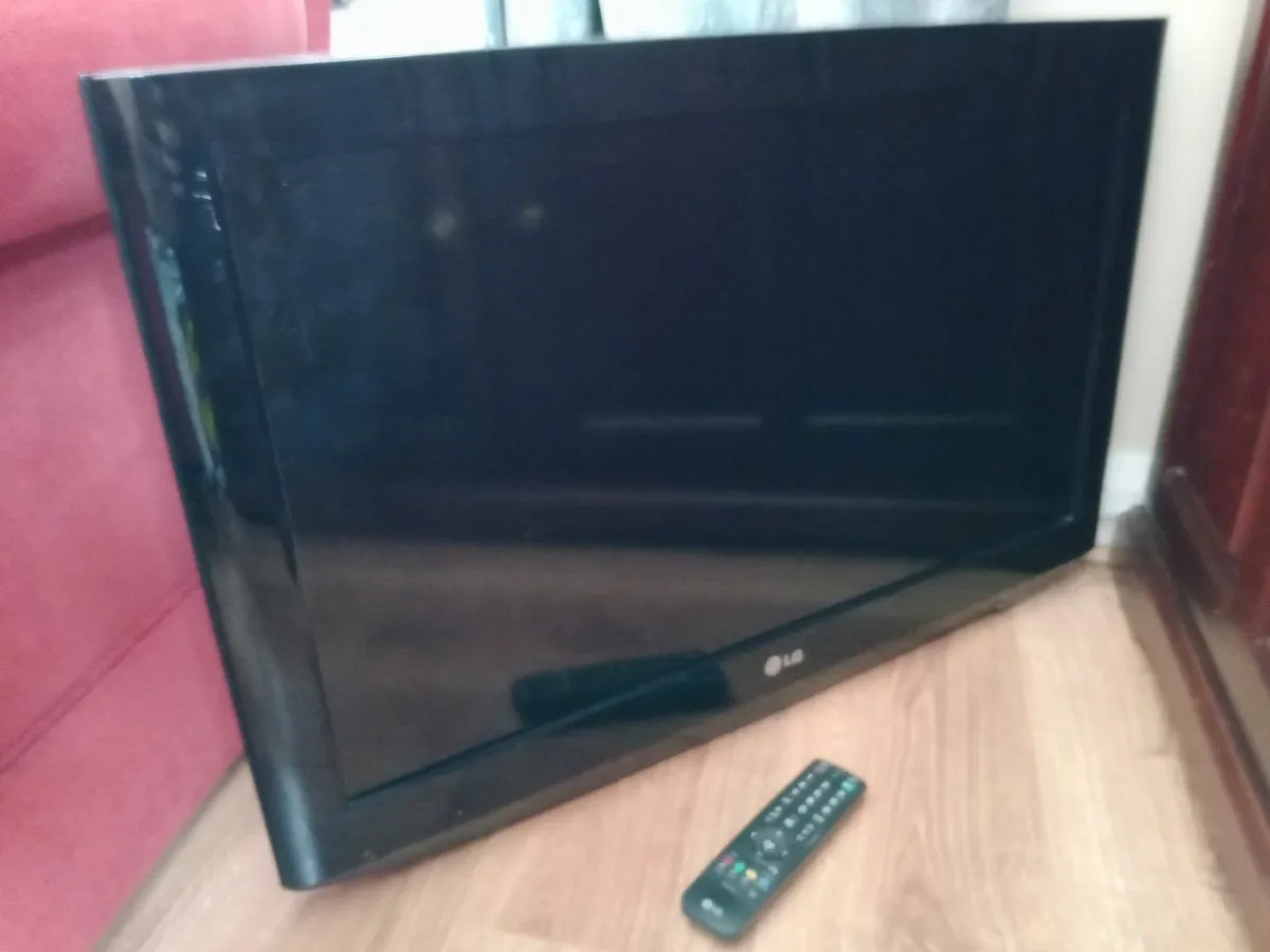Tvs - Image 1