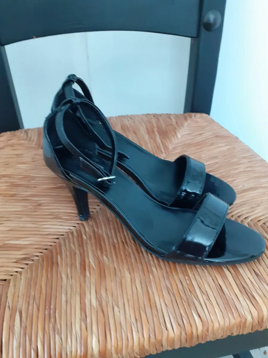 Womens shoes - Image 1