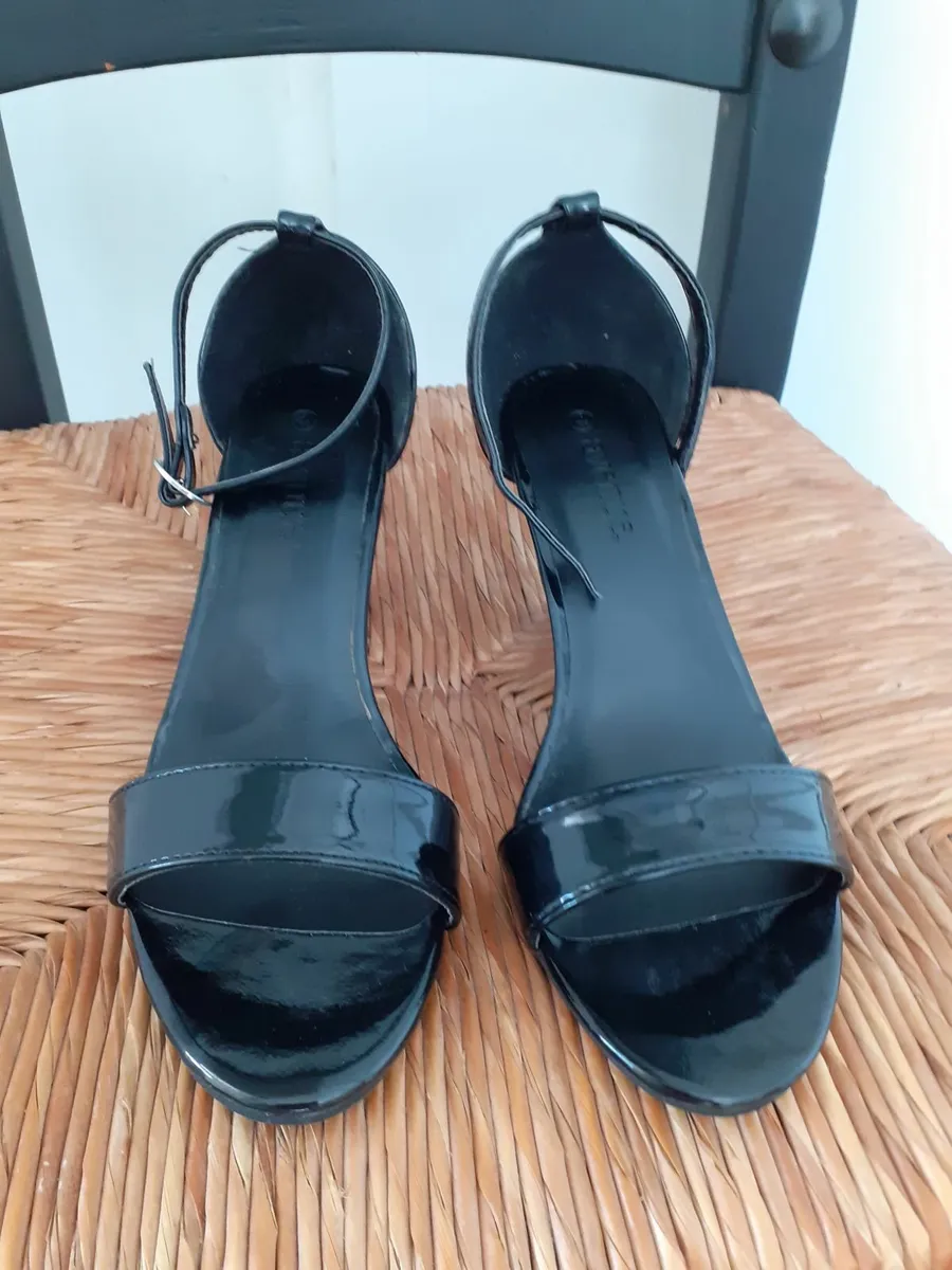 Womens shoes - Image 2