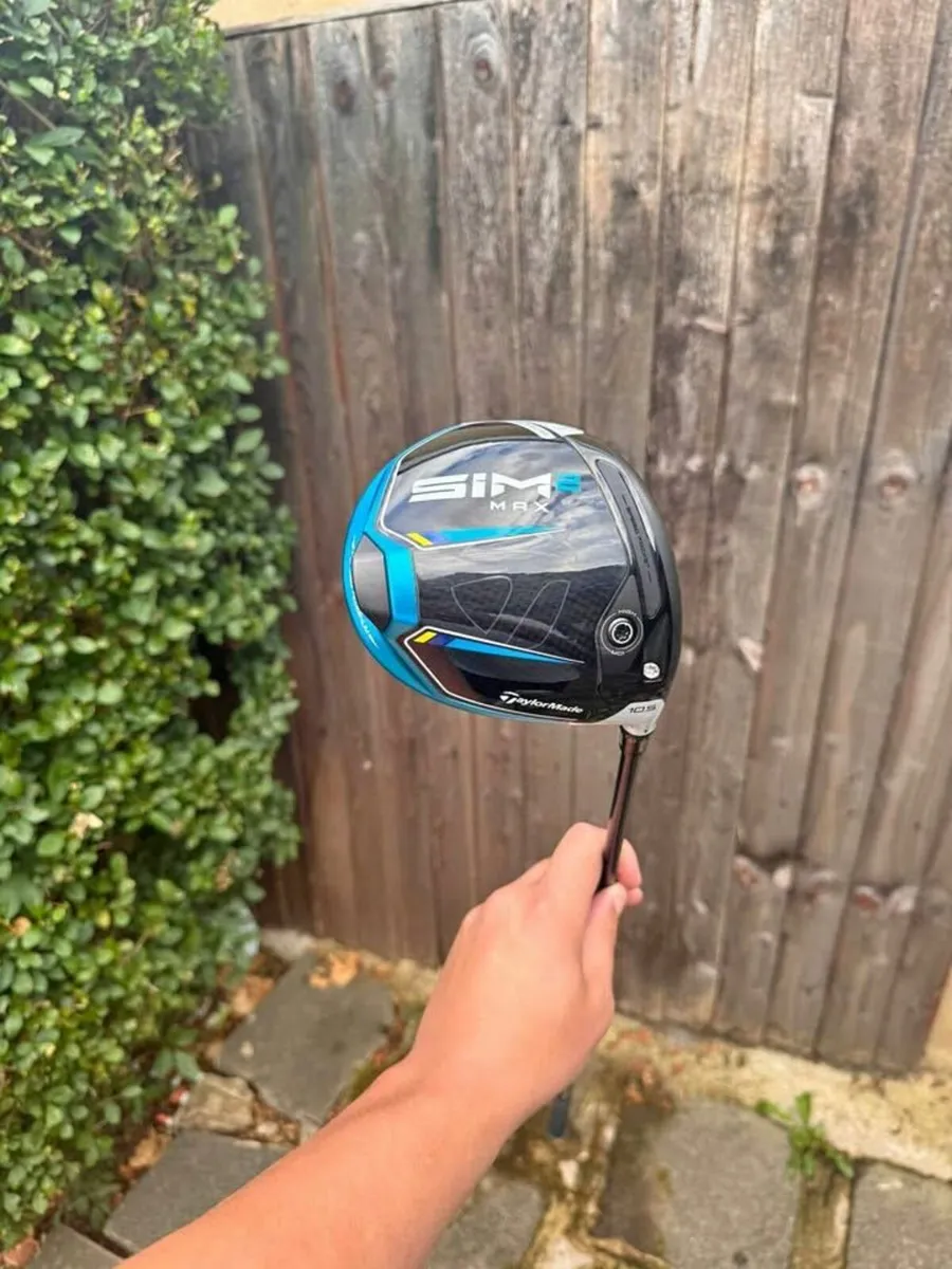 TaylorMade SIM2 Max Driver - Image 1