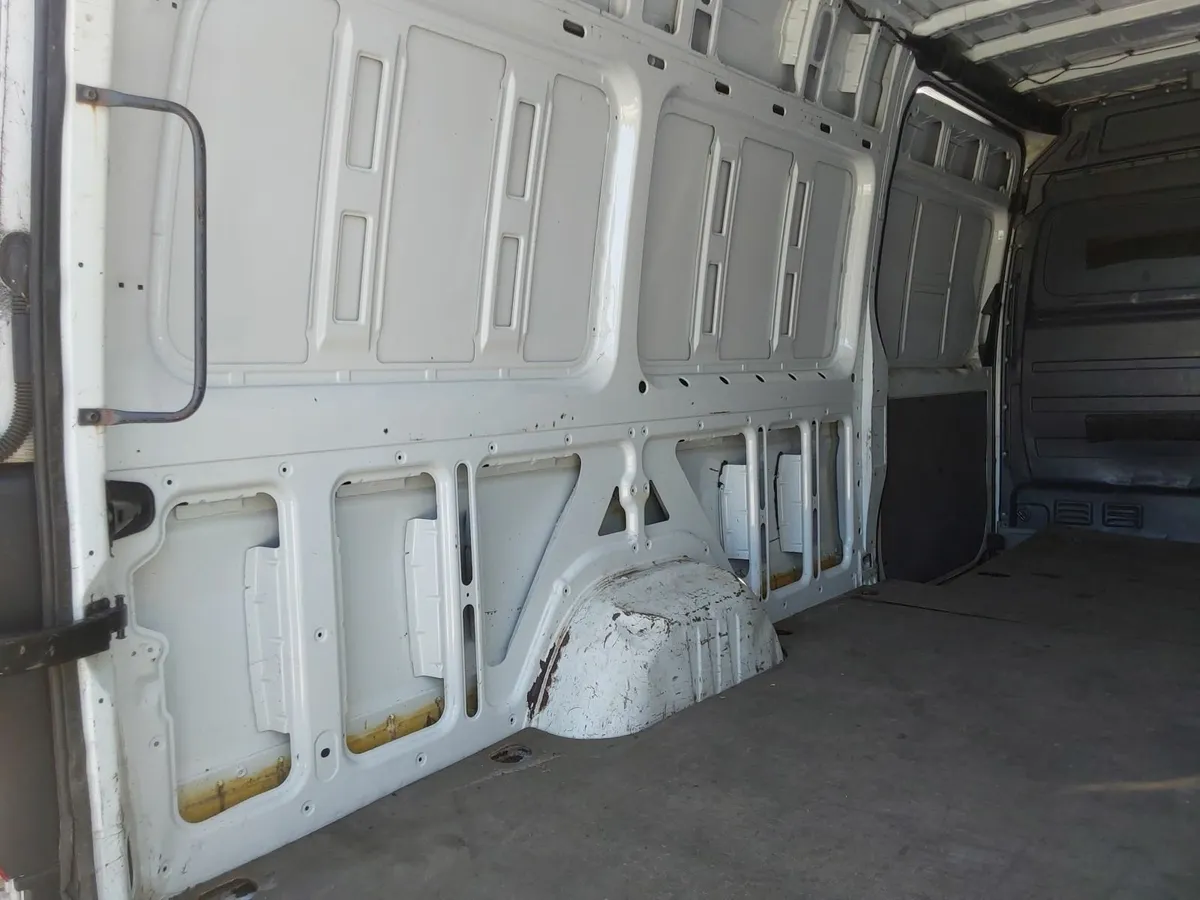 Mercedes-Benz Sprinter 2012 - Image 2