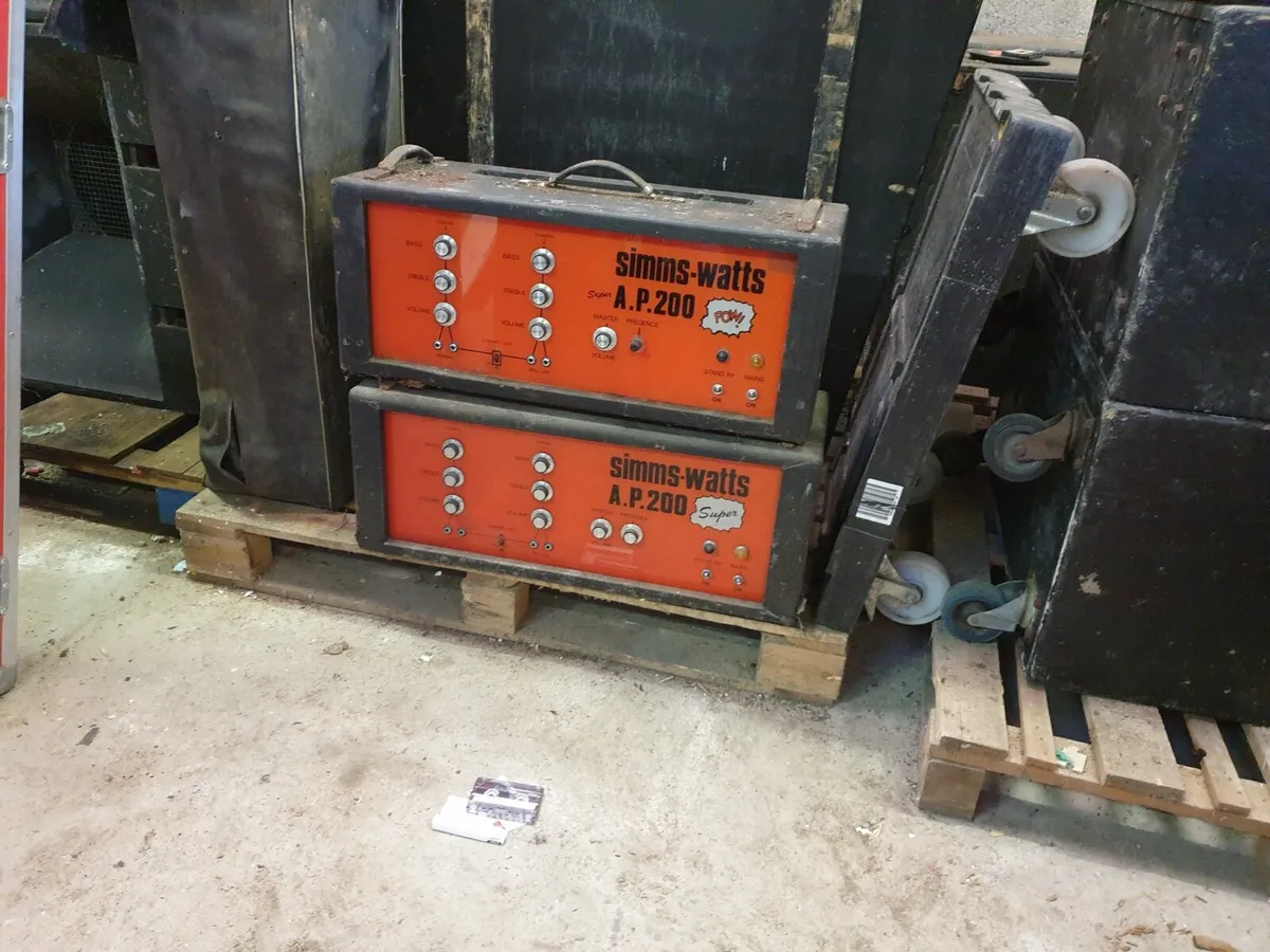 Retro musical equipment for sale - Image 4