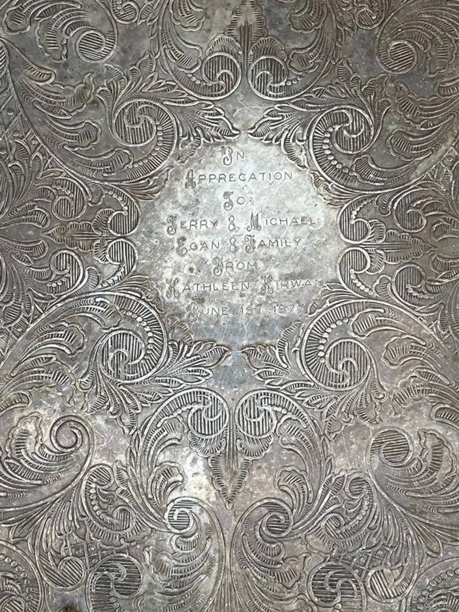 plated dish inscribed with names 1977 - Image 1