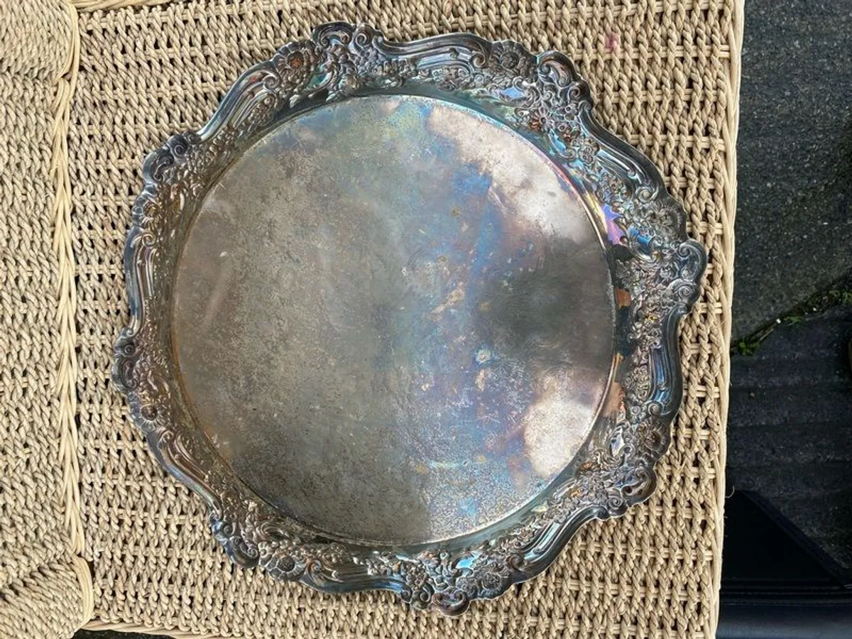 plated dish inscribed with names 1977 - Image 3