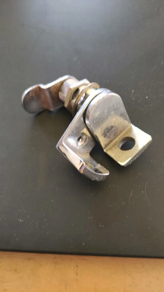 Cabinet locks. 40 in total
