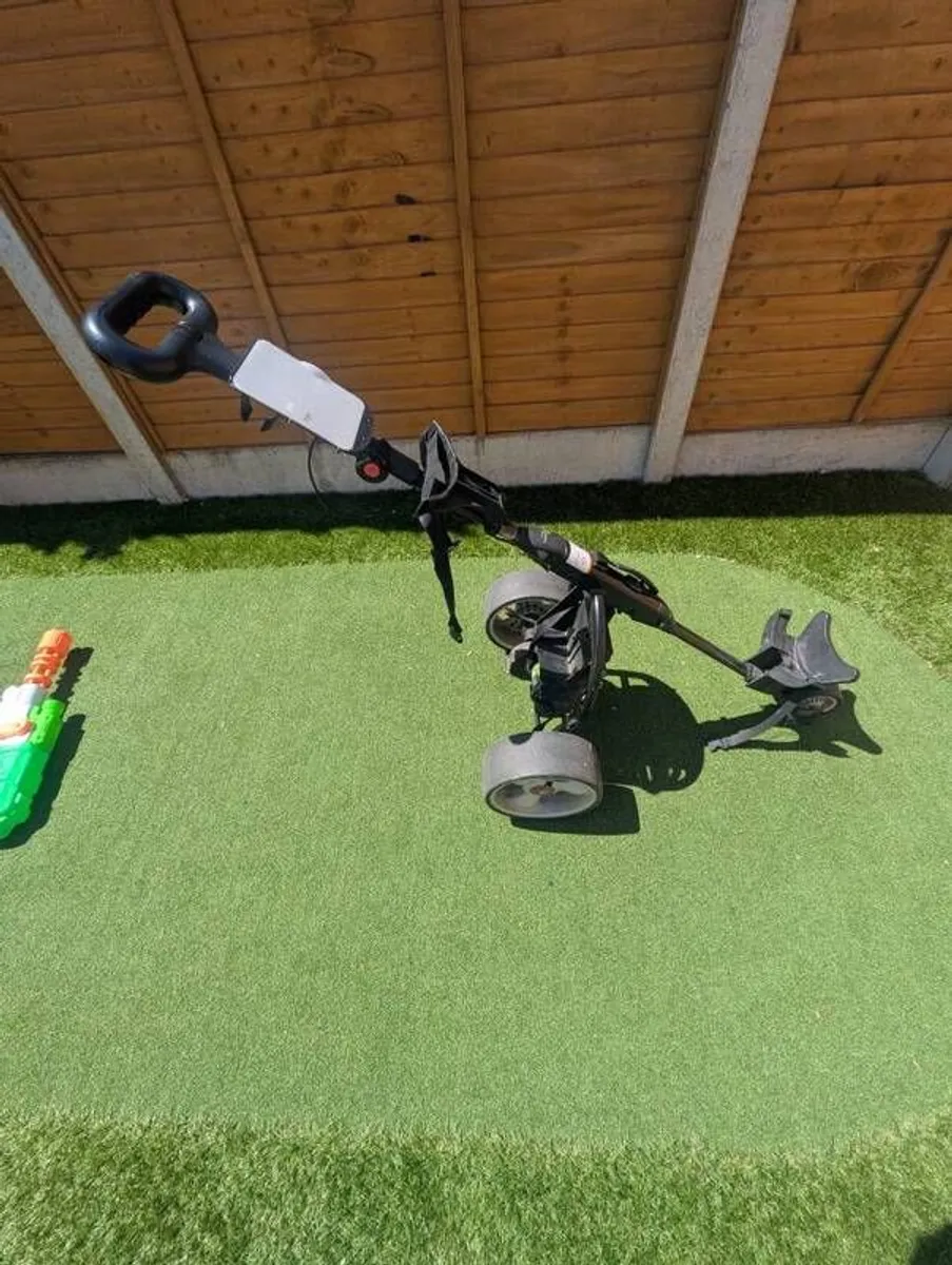 Mocad 3 Electric Golf Trolley - Image 1