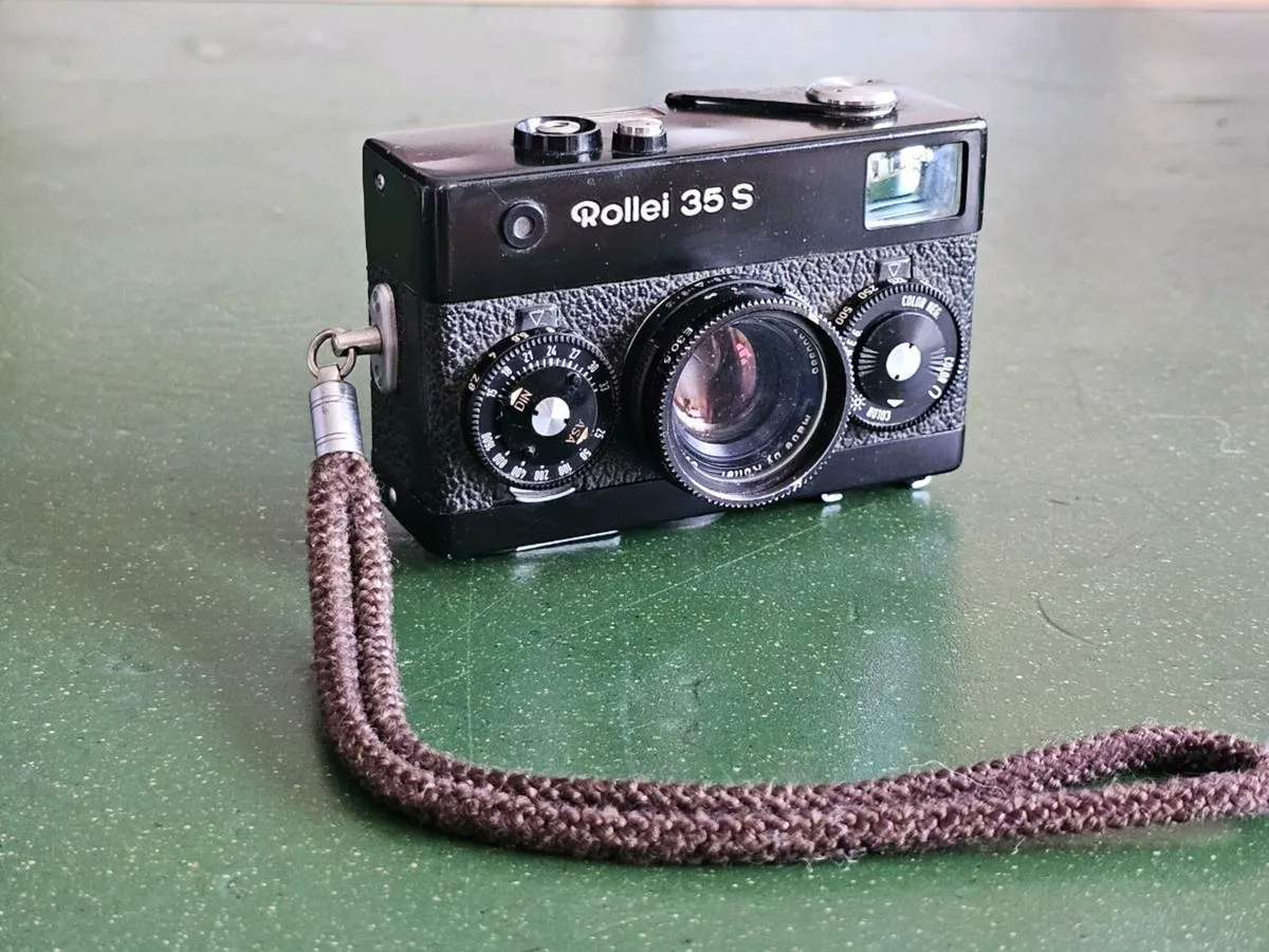 Rollei 35s. Vintage camera - Image 2