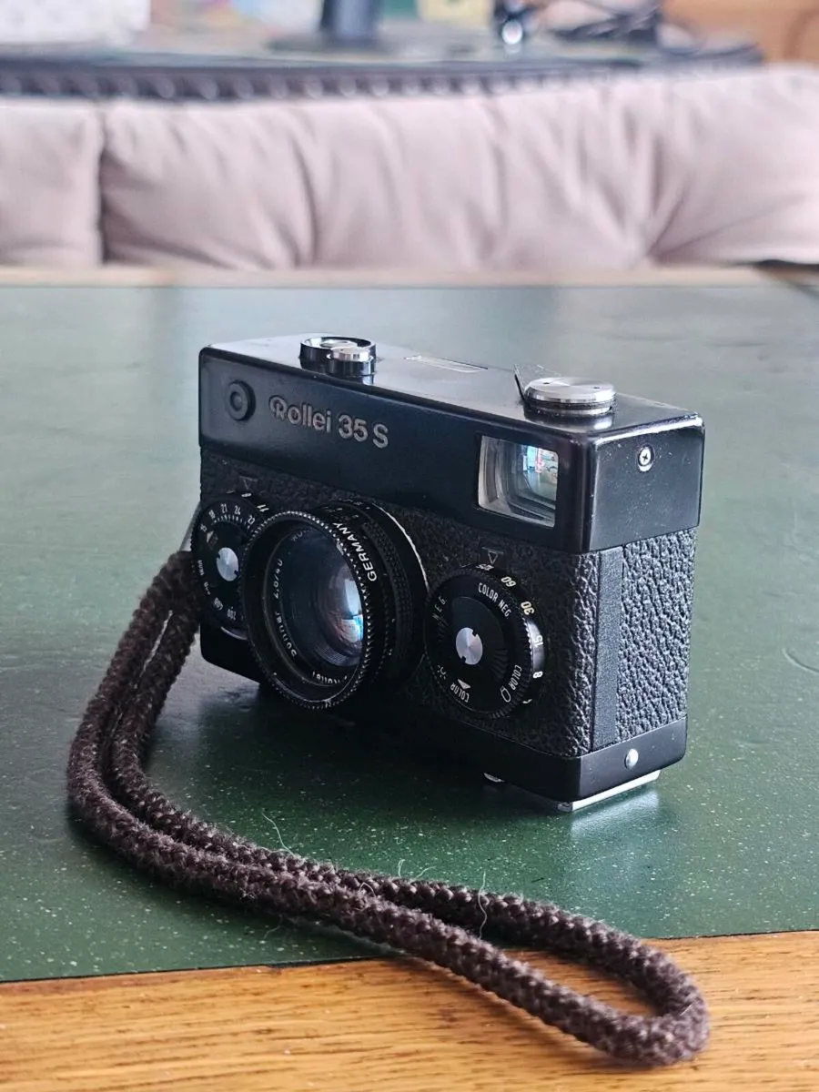 Rollei 35s. Vintage camera - Image 3
