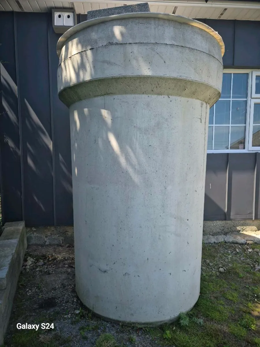 Concrete tank - Image 1