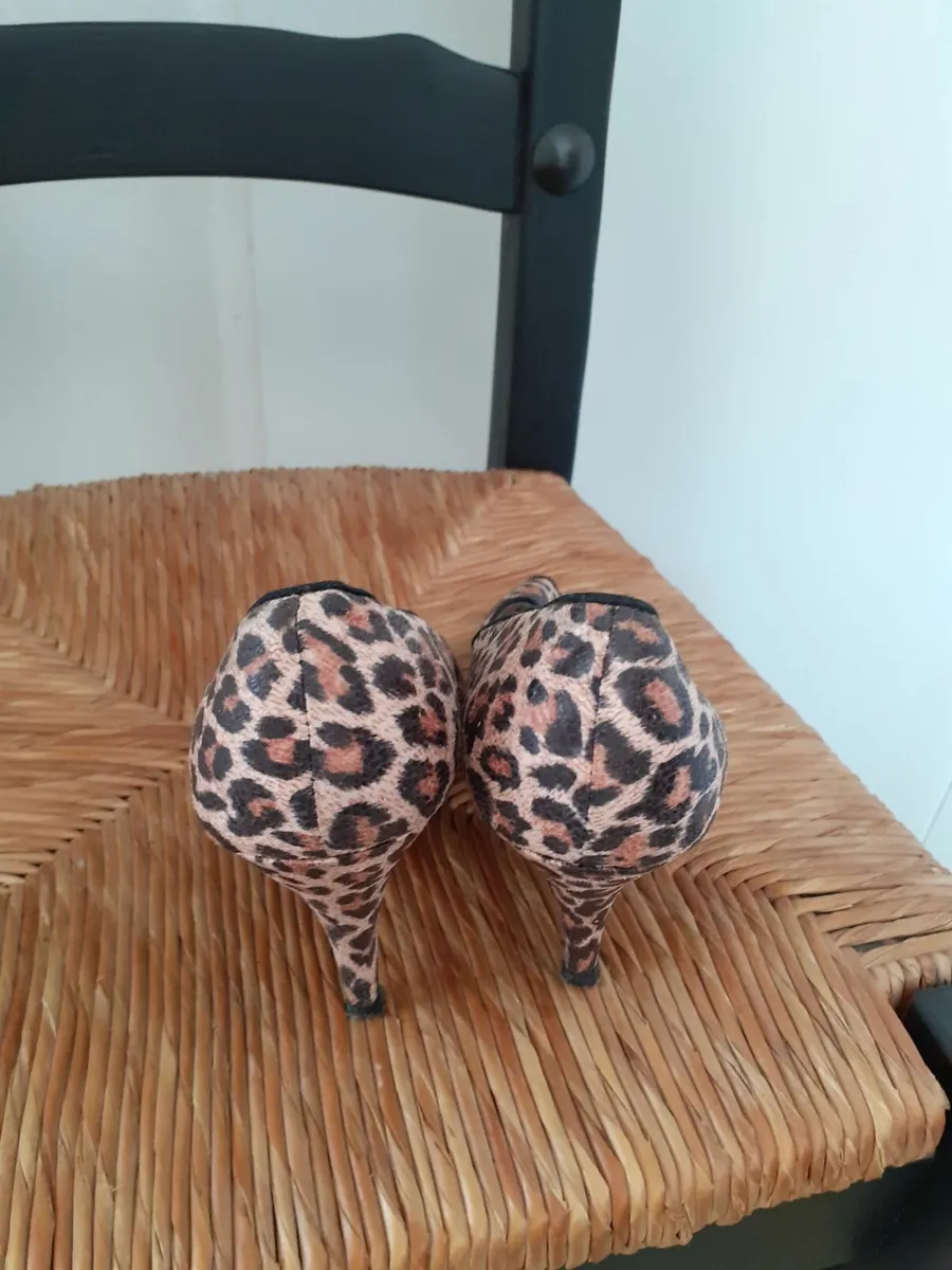 Womens Shoes - Image 2
