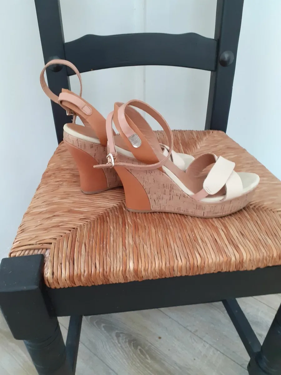 Womens Shoes - Image 3
