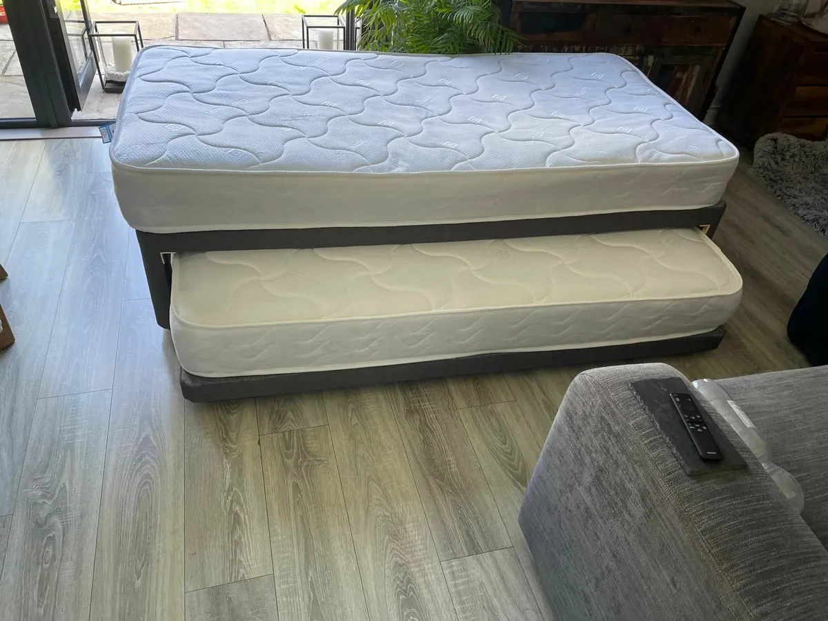 Foldaway single bed. - Image 2