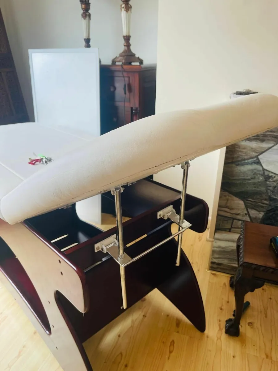 Massage Table with solid Mahogany Base - Image 3