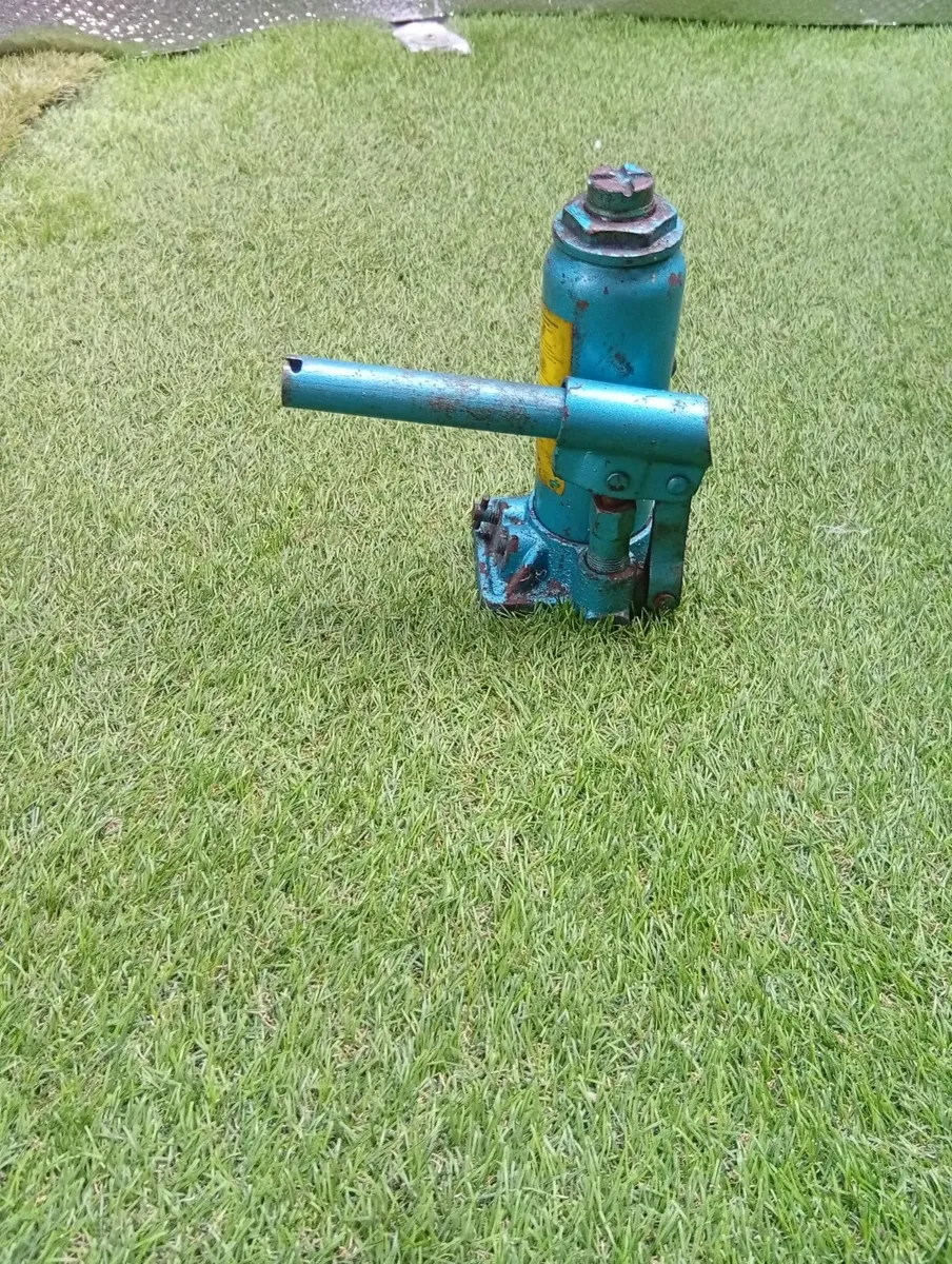Original Hydraulic 3tonne Jack Germany - Image 4
