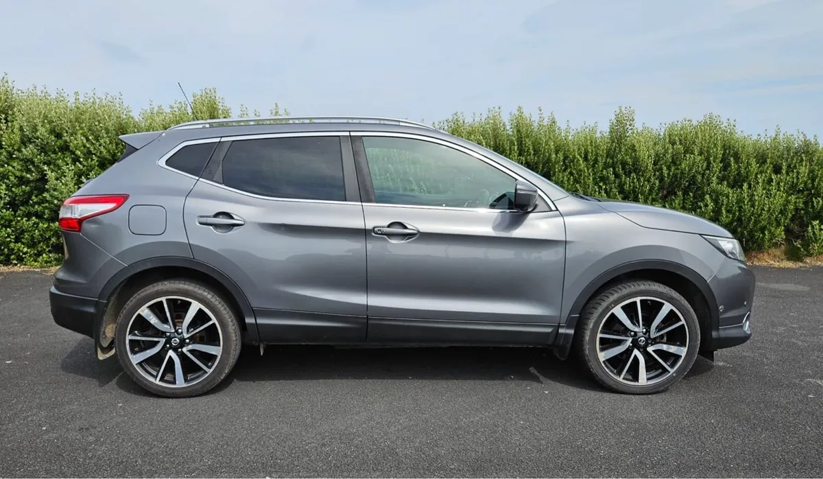 Nissan Qashqai automatic - Image 1