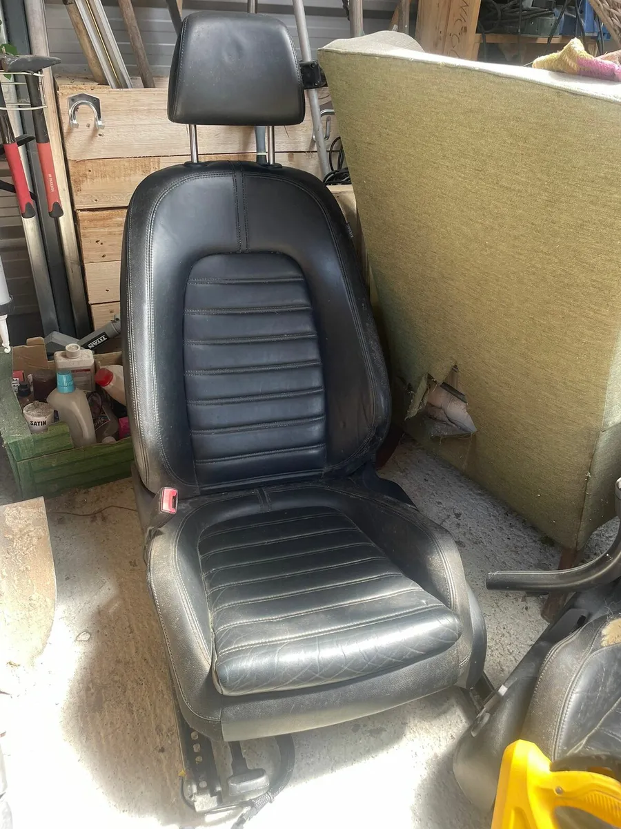 Passat CC Seats.. BLACK LEATHER - Image 1