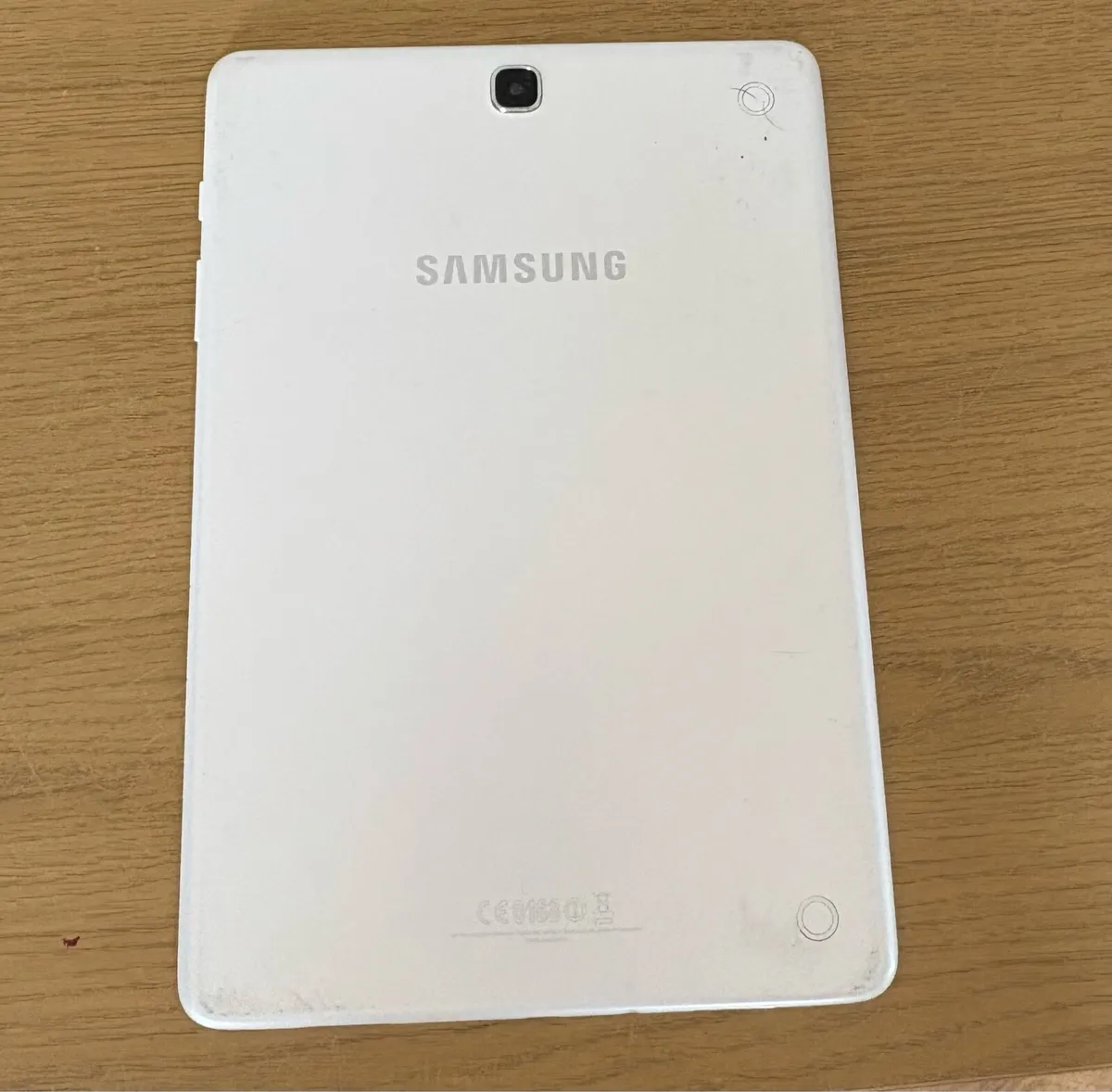Samsung tablet - Image 2